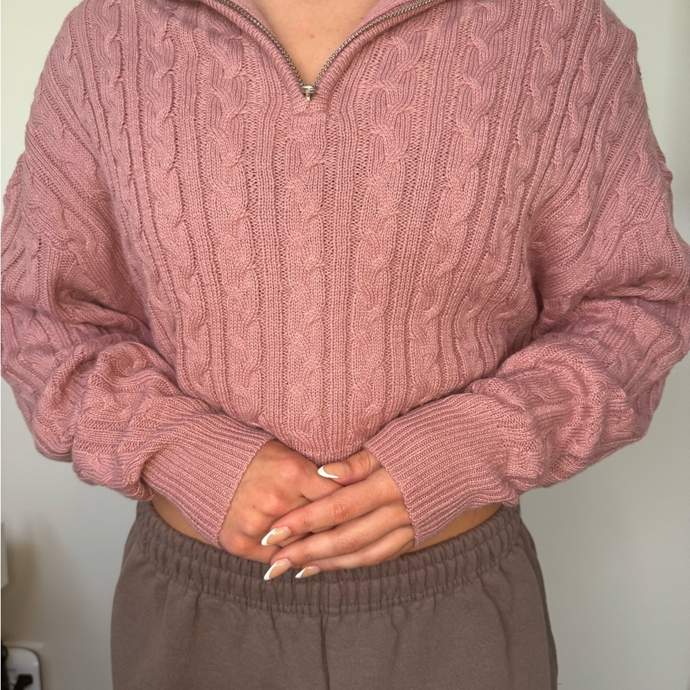 UK2LA Pink V-Neck Sweater with Cable Knit Design